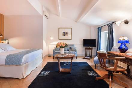 Hostellerie de l’Abbaye de la Celle - Hôtel 5 étoiles Var - Chambre Standard Sancie de Signe
