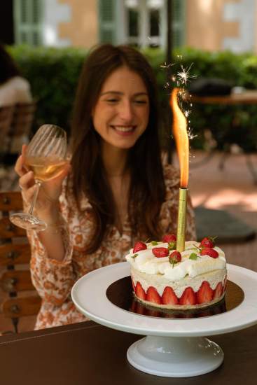 Hostellerie de l’Abbaye de la Celle - Hôtel 5 étoiles Var - Gâteau d'Anniversaire