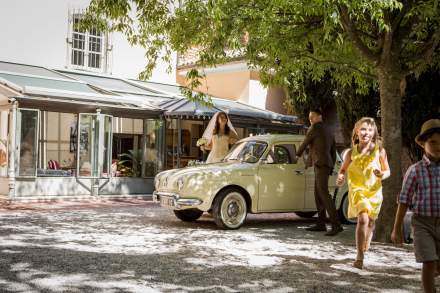 Hostellerie de l’Abbaye de la Celle - Hôtel 5 étoiles Var - mariés voiture
